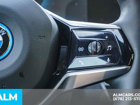 Used 2024 BMW i5 eDrive40i image 31