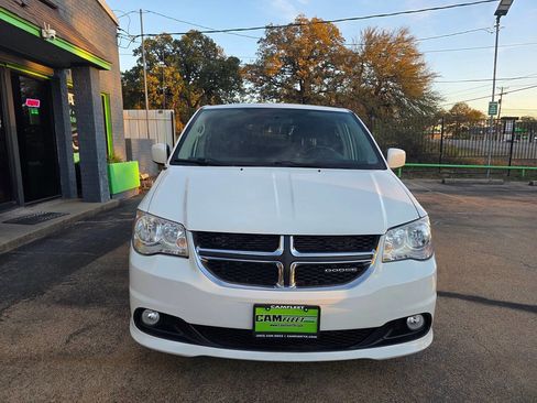 Used 2012 Dodge Grand Caravan Crew image 7