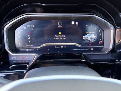 Used 2022 GMC Sierra 1500 SLT w/ SLT Convenience Package image 9