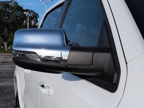 Used 2025 RAM 1500 Laramie AWD/4WD image 11