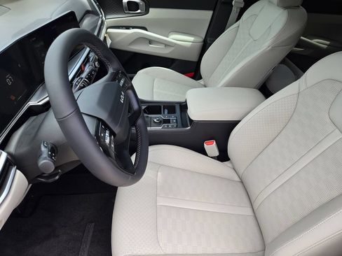 New 2026 Kia Sorento S FWD image 9