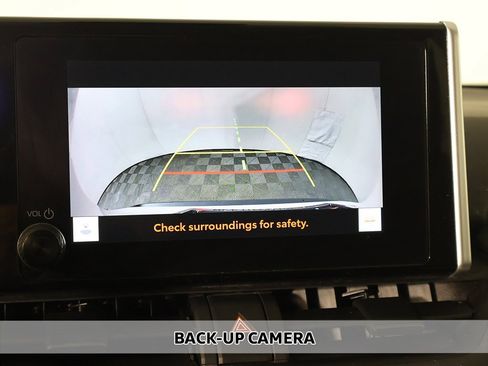 Used 2024 Toyota RAV4 LE image 4