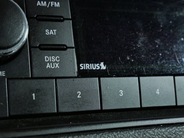 Used 2016 Dodge Grand Caravan SXT FWD image 23