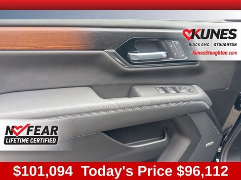 New 2026 GMC Yukon Denali AWD/4WD image 8