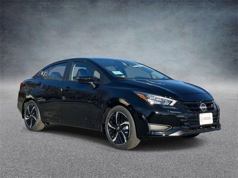 New 2025 Nissan Versa SR w/ Trunk Package image 1