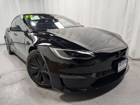 Used 2023 Tesla Model S Standard Range image 2