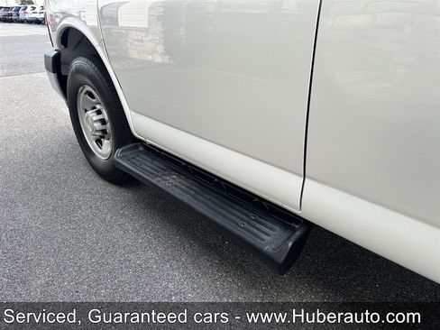 Used 2023 Chevrolet Express 3500 LT w/ LT Preferred Equipment Group image 25