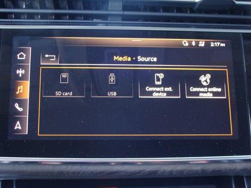 Used 2019 Audi Q8 Prestige AWD/4WD image 19