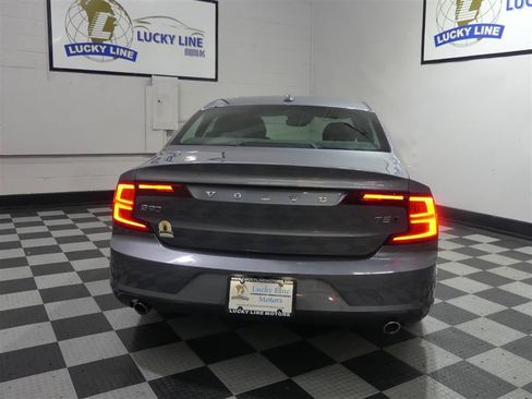 Used 2018 Volvo S90 T5 Momentum w/ Convenience Package AWD/4WD image 8
