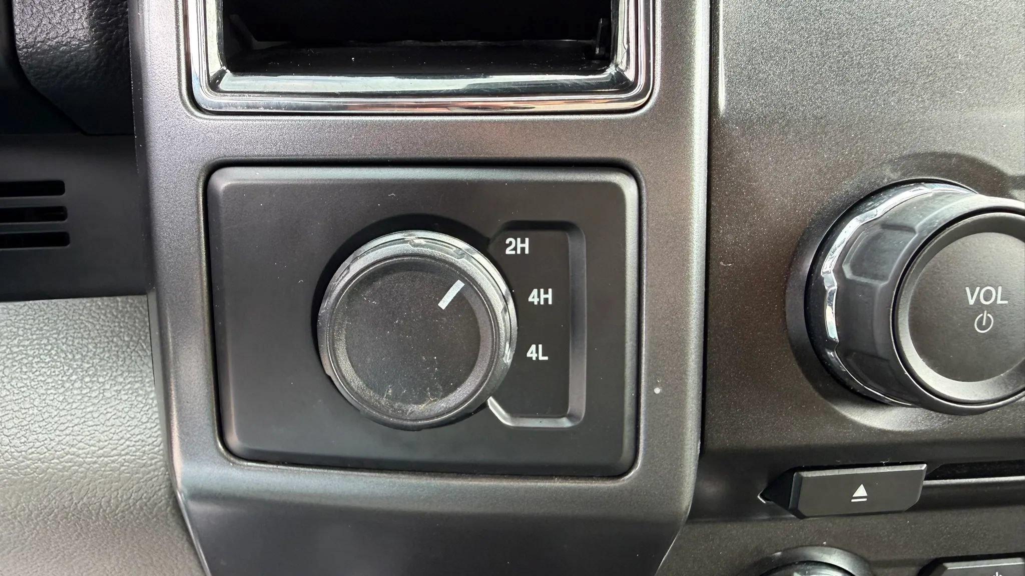 Used 2018 Ford F150 XLT AWD/4WD image 18