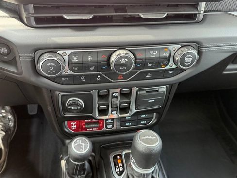 New 2026 Jeep Gladiator Rubicon AWD/4WD image 17