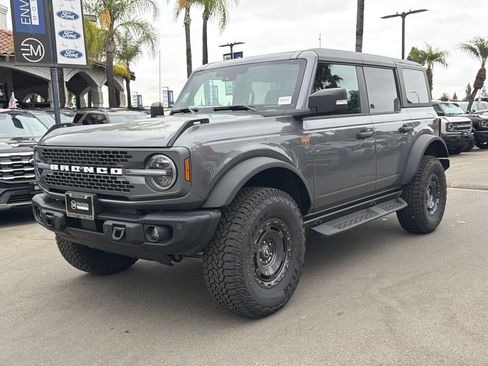 New 2025 Ford Bronco Badlands AWD/4WD image 6