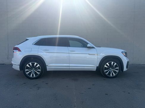 Used 2023 Volkswagen Atlas Cross Sport SEL Premium R-Line AWD/4WD image 10