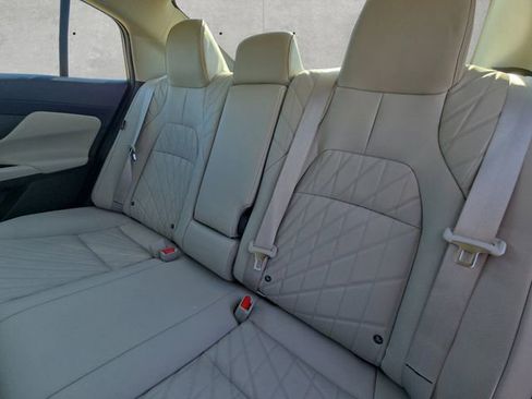 New 2026 Nissan Sentra SL w/ Floor Mat Package FWD image 22