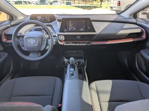 Used 2026 Toyota Prius Plug-In Hybrid image 17