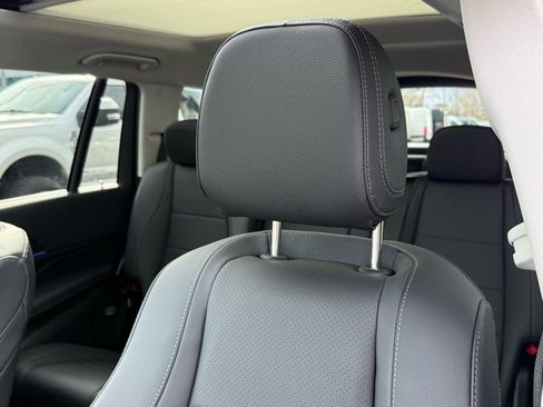 Certified 2026 Mercedes-Benz GLS 450 4MATIC image 3