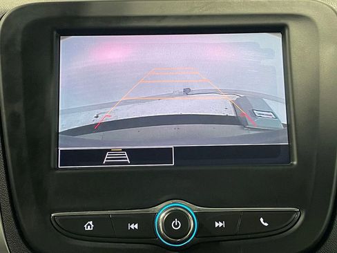 Used 2024 Chevrolet Equinox LS FWD image 4