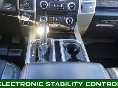 Used 2018 Ford F150 Lariat w/ Equipment Group 502A Luxury image 13