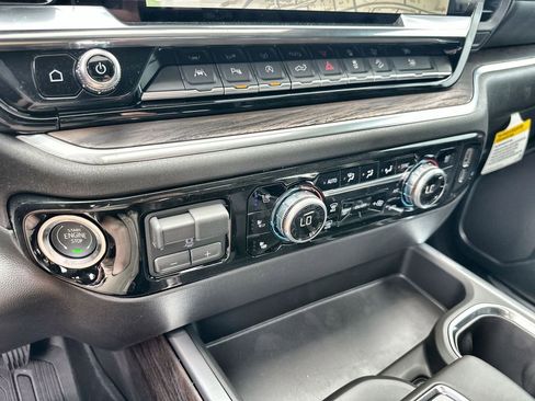New 2026 GMC Sierra 1500 SLT AWD/4WD image 27