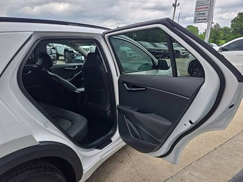 Used 2024 Kia Niro EX FWD image 75