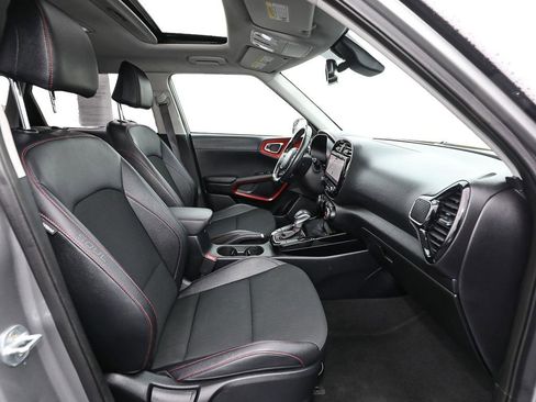 Used 2023 Kia Soul GT-Line image 21