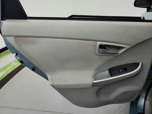 Used 2015 Toyota Prius Two FWD image 22