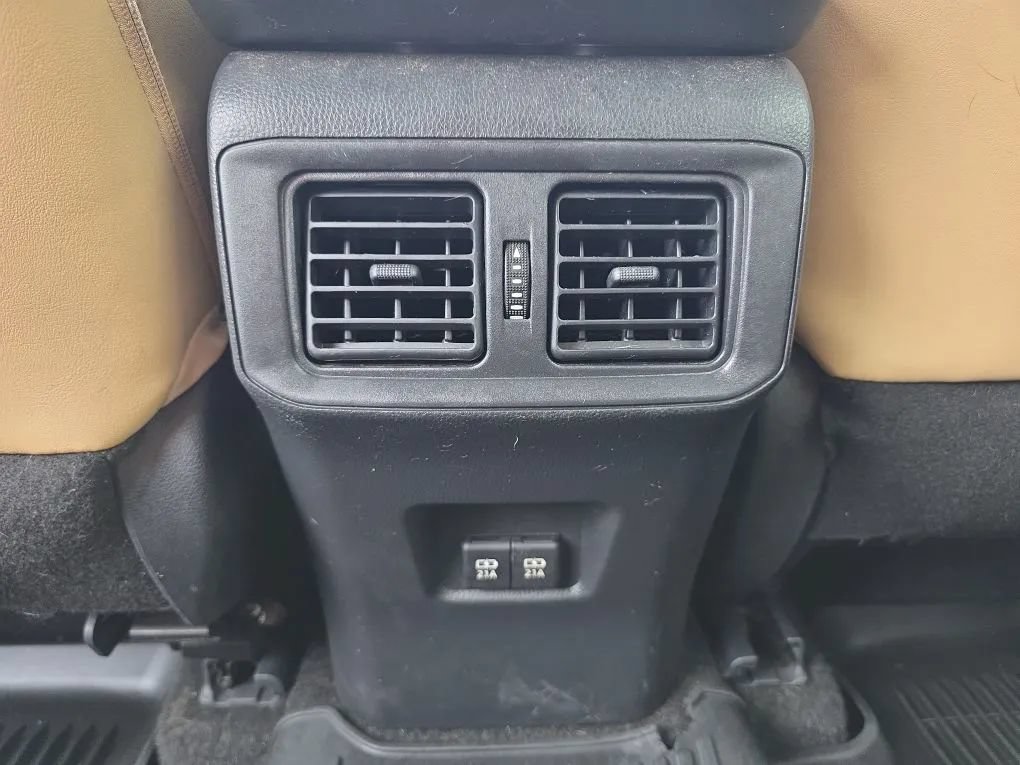 Used 2021 Toyota RAV4 XLE Premium AWD/4WD image 43