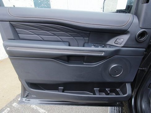 Used 2023 Ford Expedition Max Platinum image 23