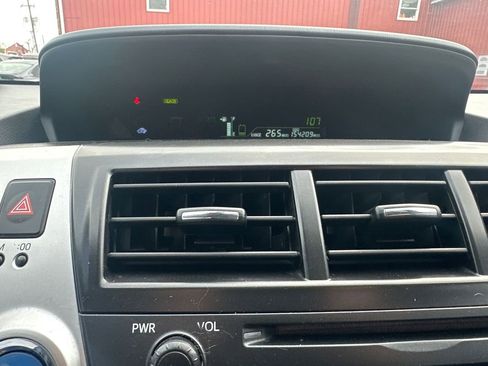 Used 2012 Toyota Prius V Five image 16