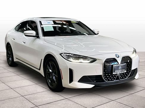 Used 2023 BMW i4 eDrive40 RWD image 2