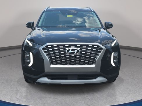 Used 2022 Hyundai Palisade SEL FWD image 2