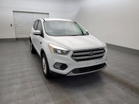 Used 2017 Ford Escape SE image 14