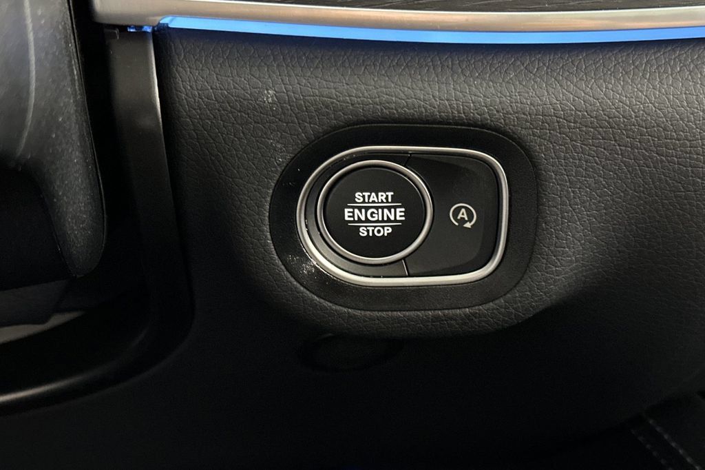 Certified 2026 Mercedes-Benz GLS 450 4MATIC image 28