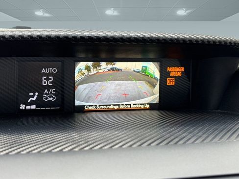 Used 2015 Subaru WRX 4dr Sdn Man image 23