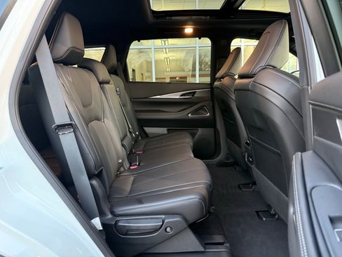 Used 2025 INFINITI QX60 Luxe w/ Black Edition image 28
