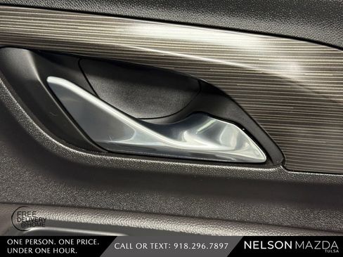 Used 2022 GMC Terrain SLT FWD image 40