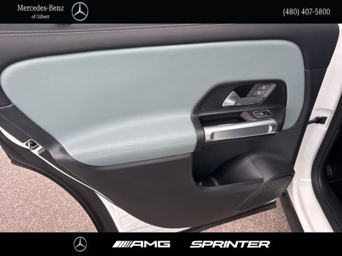 Used 2026 Mercedes-Benz GLB 250 image 20