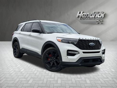 Used 2023 Ford Explorer ST w/ Equipment Group 401A AWD/4WD image 2