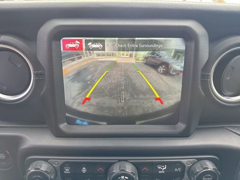 Used 2021 Jeep Wrangler Unlimited Rubicon 4xe w/ Steel Bumper Group image 21