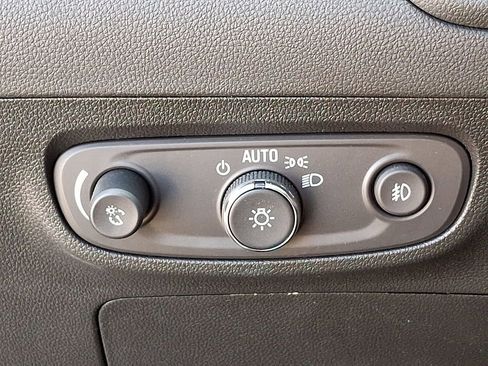 Used 2023 Buick Encore GX Select w/ Sport Touring Package FWD image 26