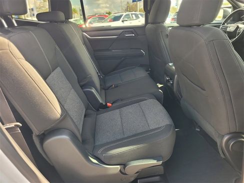 Certified 2025 GMC Acadia Elevation image 15