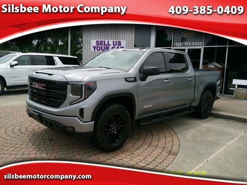 Used 2025 GMC Sierra 1500 Elevation w/ X31 Off-Road Package AWD/4WD image 1