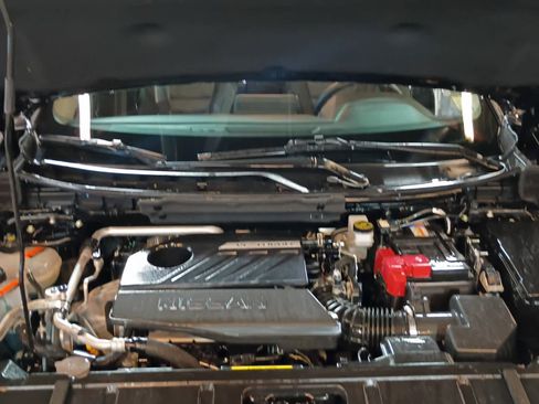 Used 2025 Nissan Rogue SV image 24