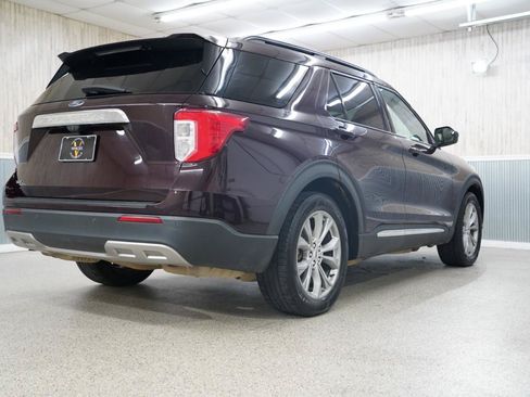 Used 2022 Ford Explorer XLT w/ Equipment Group 202A RWD image 10