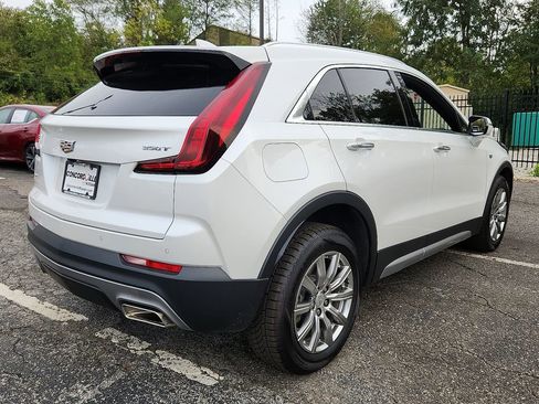 Used 2022 Cadillac XT4 Premium Luxury w/ Cold Weather Package image 6