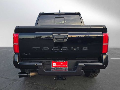 Used 2024 Toyota Tacoma TRD Sport image 4