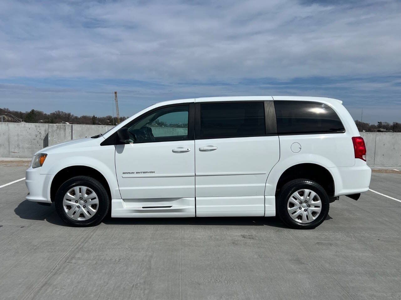 Used 2014 Dodge Grand Caravan SE w/ Quick Order Package 29E SE FWD image 6