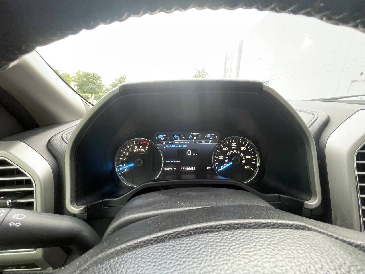 Used 2015 Ford F150 Lariat w/ Equipment Group 502A Luxury RWD image 21