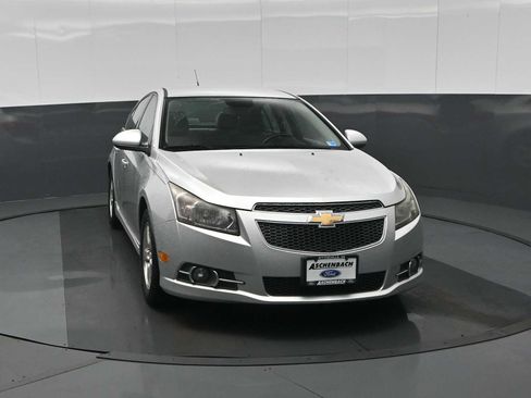 Used 2014 Chevrolet Cruze LT w/ RS Package image 3