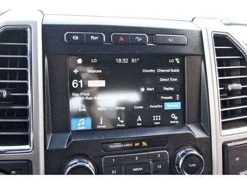 Used 2018 Ford F250 Lariat w/ Lariat Ultimate Package AWD/4WD image 27